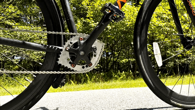 Crownring in
        motion gif.